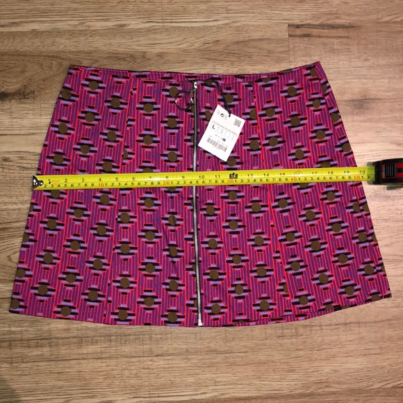 NEW!! Zara Geometric Print Skirt - Picture 9 of 11